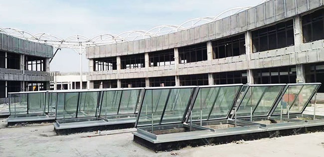 工程快訊——民權縣市民之家工人文化宮電動排煙窗工程驗收