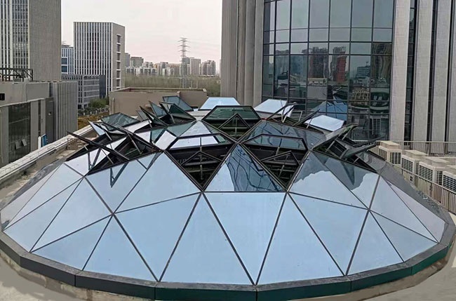 合肥大健康產(chǎn)業(yè)園電動(dòng)排煙天窗工程完工